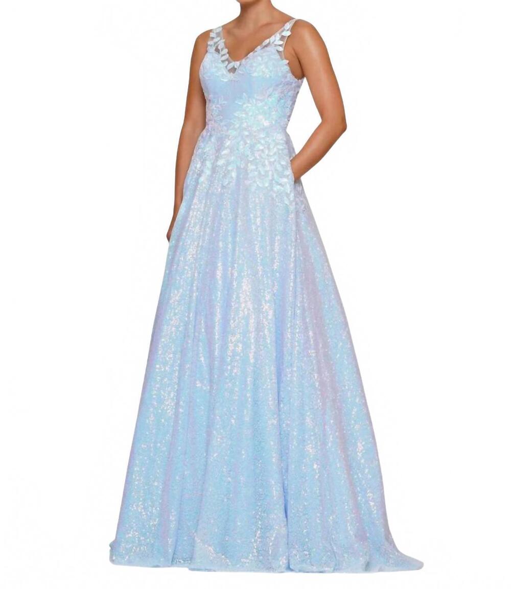 NEW COLORS DRESS v-neck ball dress in light blue